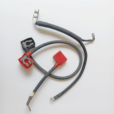 La batterie des véhicules à moteur à la couleur de fil de câble de démarreur a adapté aux besoins du client